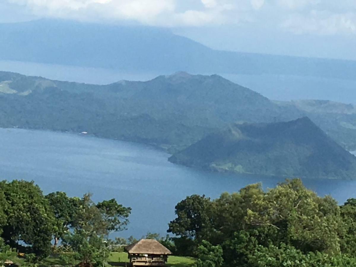 A Breath Taking View Of Taal Lake & Volcano Tagaytay City Ngoại thất bức ảnh